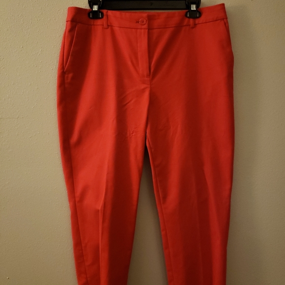 Capri pants. - Picture 3 of 3